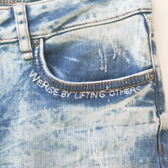 William Rast Acid Wash Ankle Skinny Frayed Hem Jeans Sz 28 - Picture 4 of 7